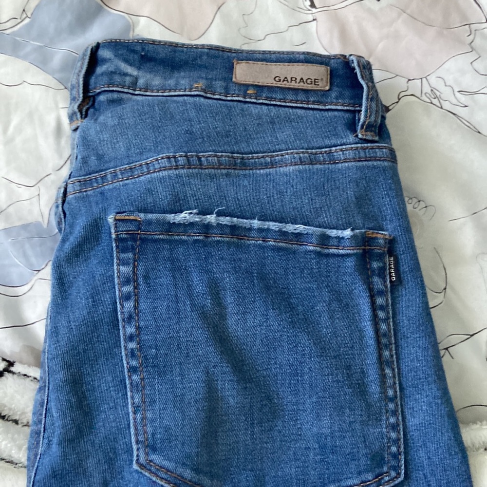 Jean - Picture 4 of 5